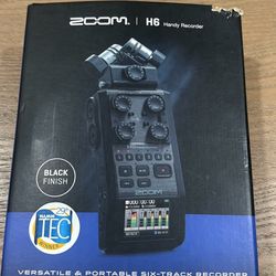 Zoom H6 Handy Recorder – Like New (In Box)