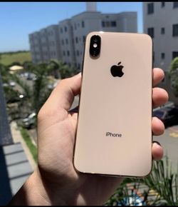 iPhone XS unlocked with warranty