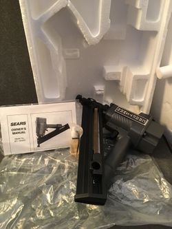 Sears Craftsman Angle Finishing Nailer 15 Gauge **Used Once** includes brads