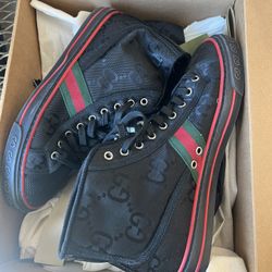 Gucci Shoes 