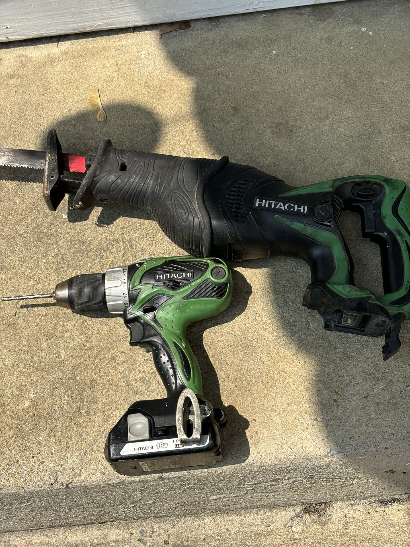 2 Pc Drill And Sawzaw With 2 Batteries