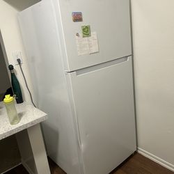 Refrigerator- Full Sized 