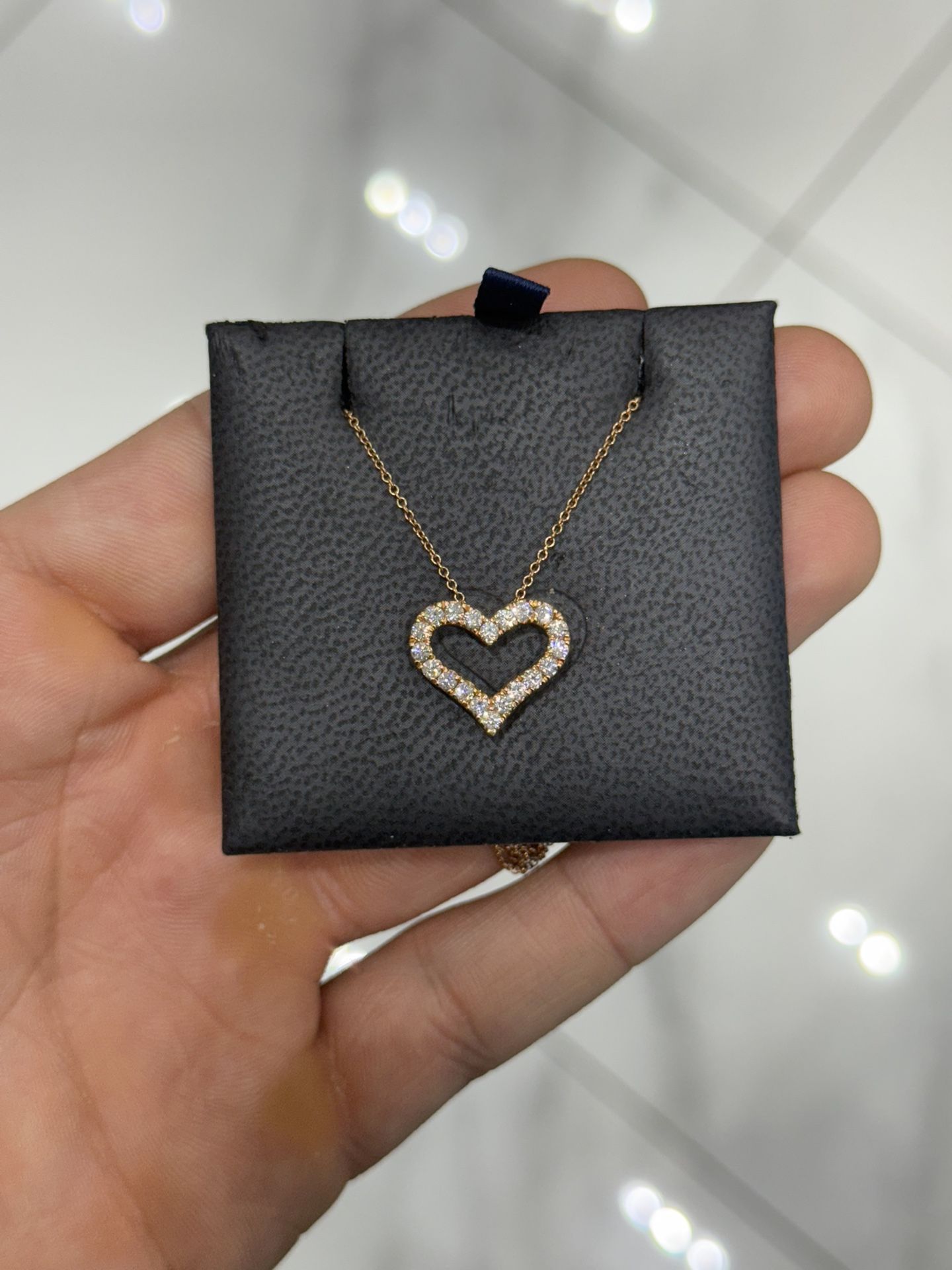 Diamond Heart Necklace 18kt Rose Gold