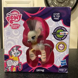 My Little Pony Friendship Is Magic Toys R Us Exclusive Glow in The Dark Zecora 2012