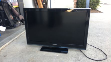 32 inch Panasonic flatscreen TV