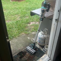 Nice Great Working Vacuum With Cord 