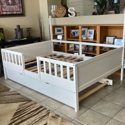 Toddler / Kids Bed White / No Mattress (Size Mattress Size 52” Wide X 72” Long 