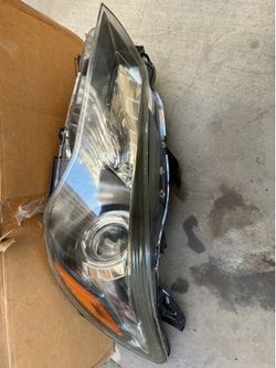 Toyota Camry headlight left