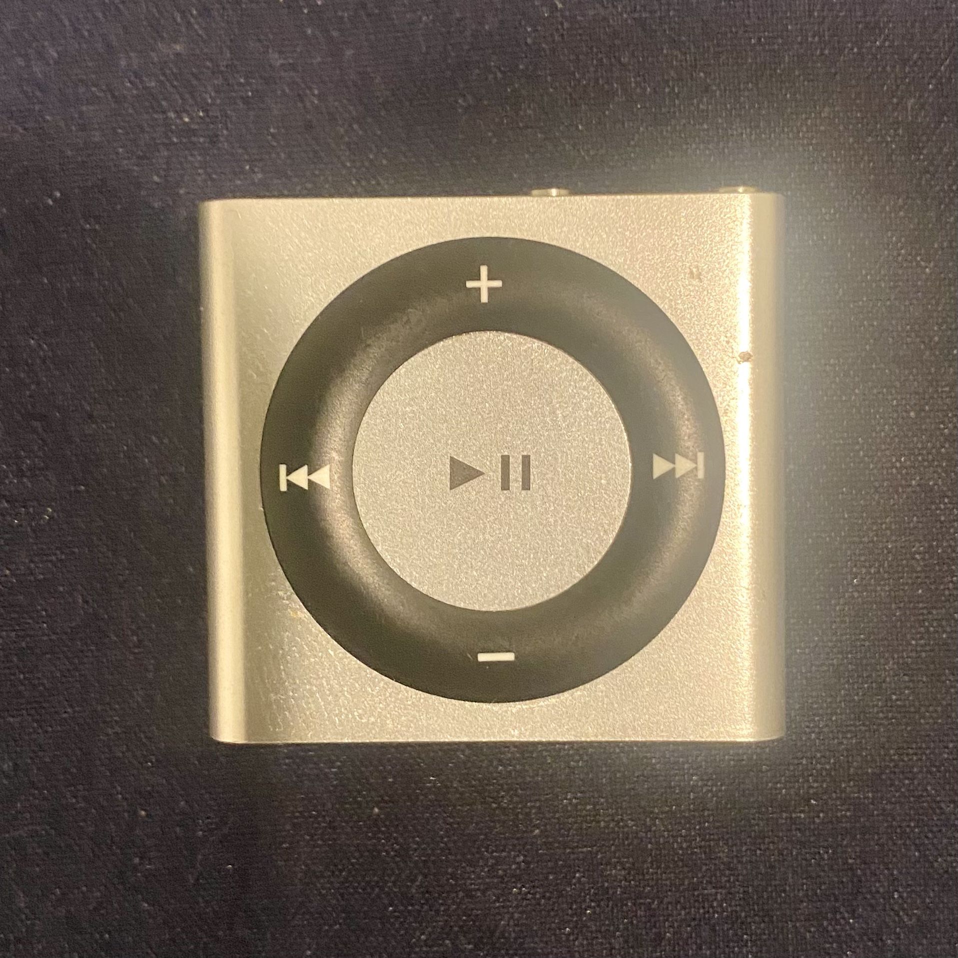 iPod Shuffle 4th Generation (Read Description)