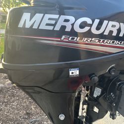 9.9 Mercury Kicker Outboard Motor