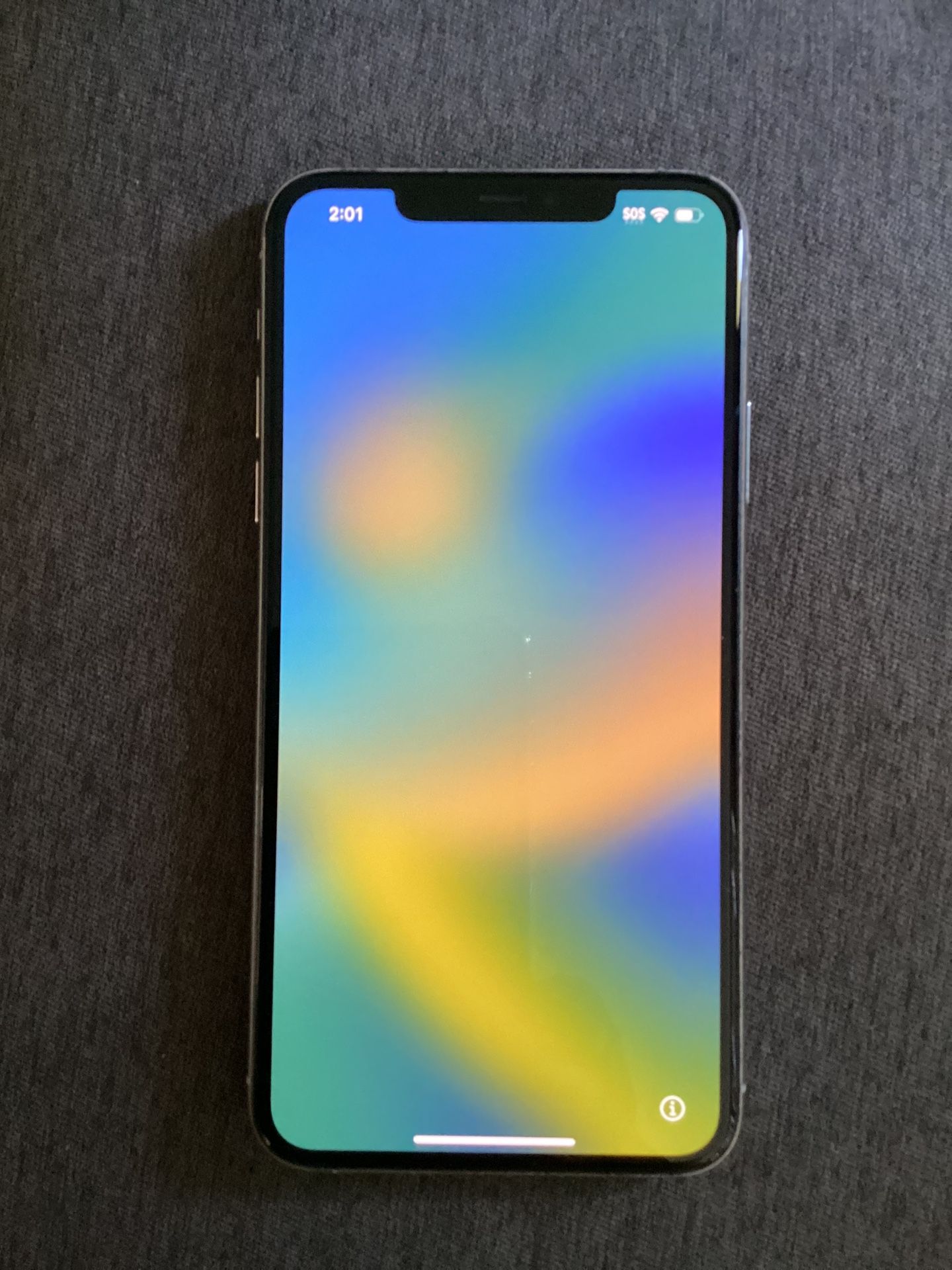 iPhone 11 Pro Max White - 256mb Locked To Owner As Is - Read Ad 