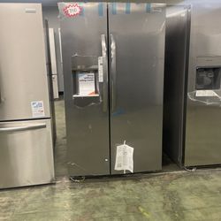 Frigidaire gallery side-by-side refrigerator 1I B
