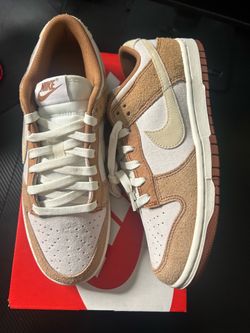 Nike Dunk Low Medium Curry Size 8.5