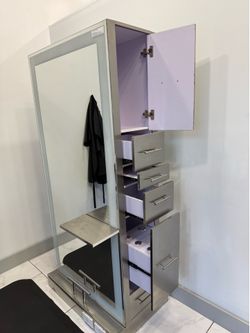 Barber station
