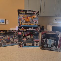 Playmates

Voltron 40th Anniversarry