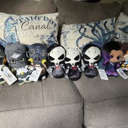 Overwatch Plushies 