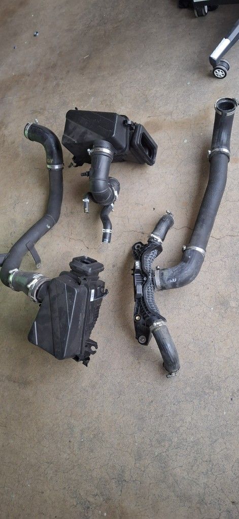 2018 KIA STINGER INTAKES 