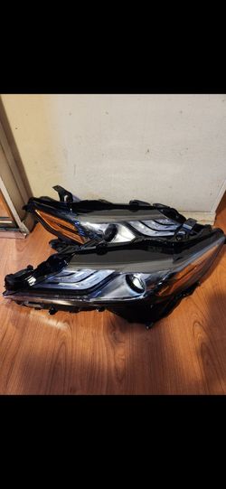 2018,2023 toyota corolla headlights