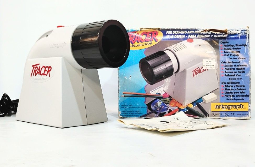 ARTOGEAPH TRACER PROJECTOR – EXCELLENT CONDITION W/ ORIGINAL BOX & MANUAL
