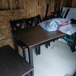 New Dine Table W Chairs