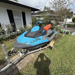 2017 SeaDoo spark SeaDoo Spark, New Trailer, And Items