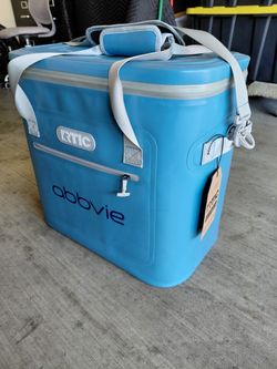 ARTIC Ultra Tough Soft Cooler