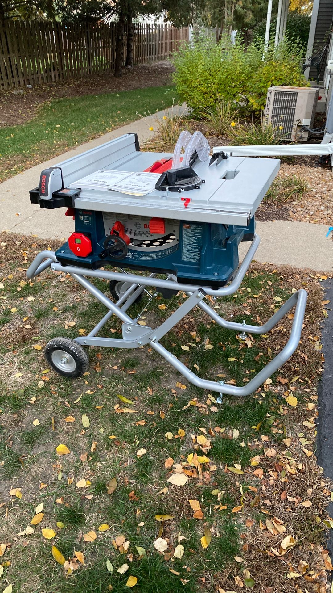 Bosch 4100XC 10in Table Saw W/Stand
