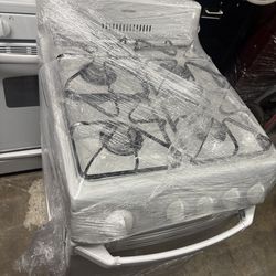 Hotpoint stove 19” wide 4 burners gas oven “white”