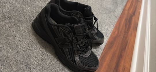 New balance 740 (11 men's)