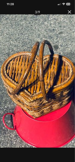 Unique Heart Shaped Wicker Basket