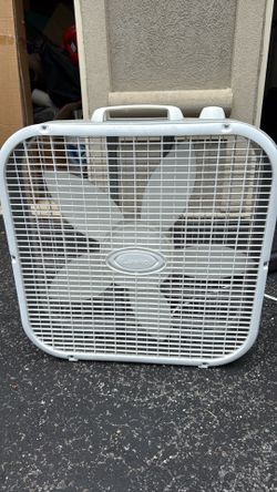 LASKO Box Fan