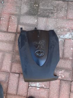 2017. Toyota Tacoma.   Engine cover. Parts