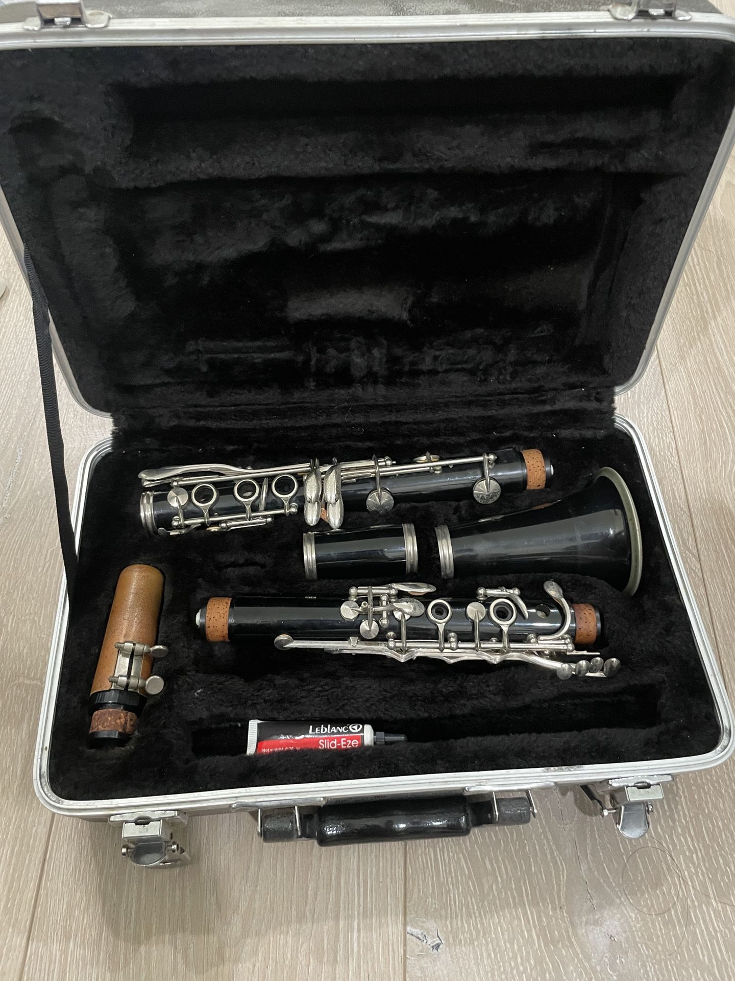 Clarinet + MBT Case