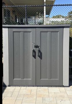 Lifetime Outdoor Utility Storage Shed