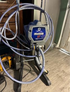 Paint and stain spray