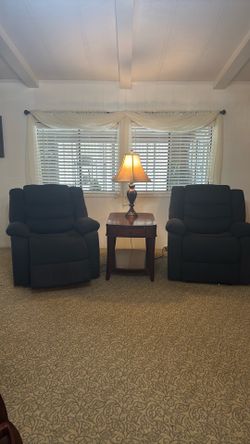 Two electric recliners , clean, all 4 pcs.