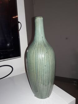 Ceramic vase