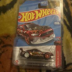 2022 Hot Wheels Custom ‘18 Ford Mustang GT Super Treasure Hunt Diecast New!
