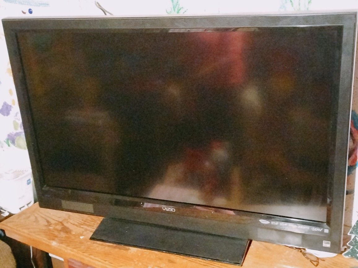 Vizio TV 42 Inch Screen