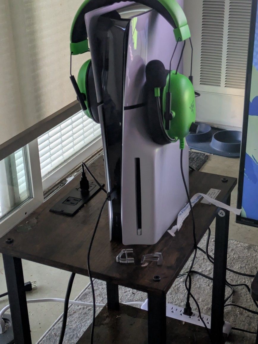 PS5 Disc Drive And Headsets With Games