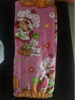 Strawberry Shortcake halloween toddler throw blanket