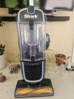 Shark Vacuum Cleaner  Rotator