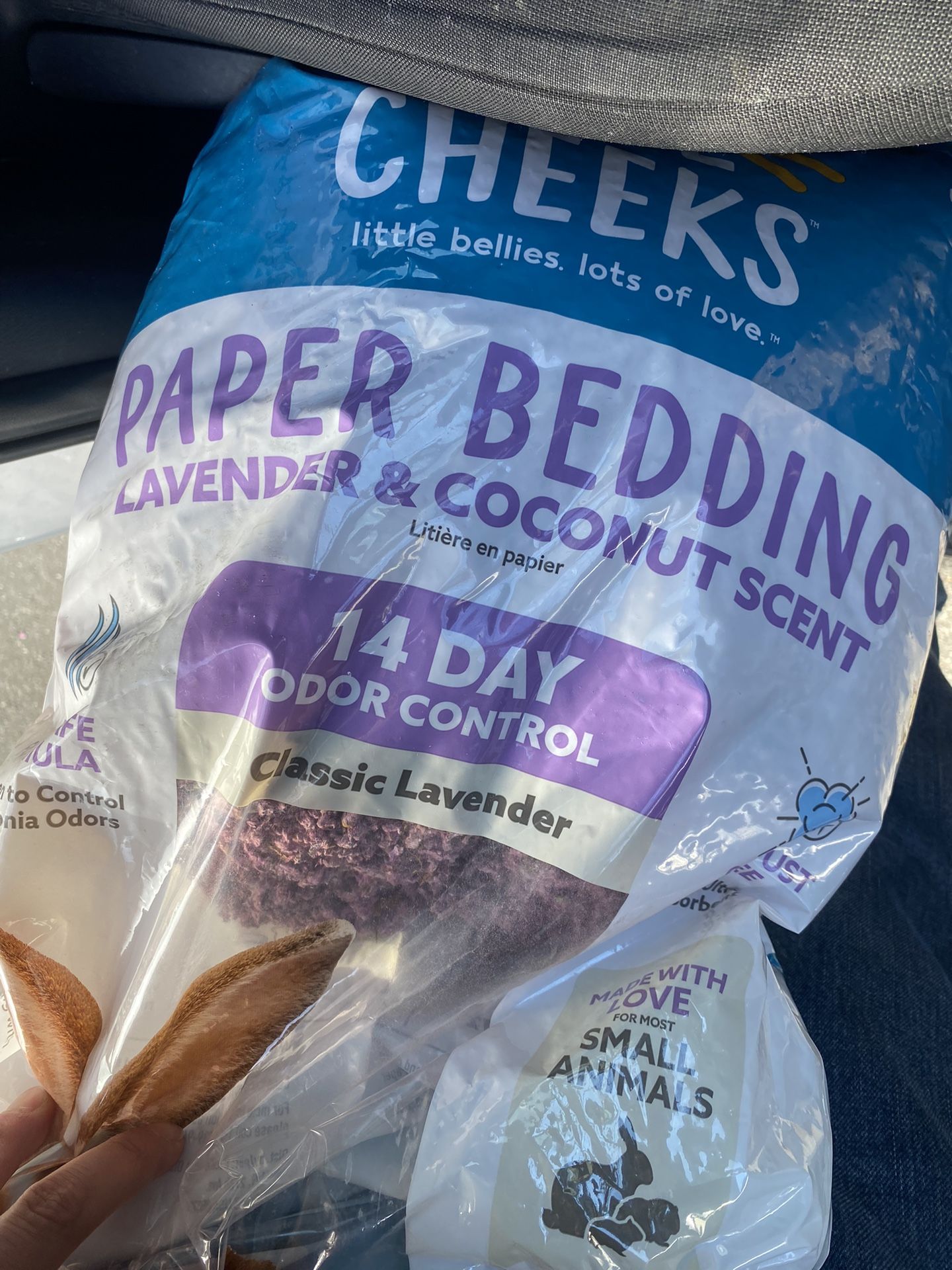 Full Cheeksâ„¢ Odor Control Small Pet Crumbled Paper Bedding - Lavendar & Coconut Scent