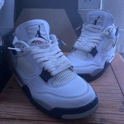Jordan 4 navy blues