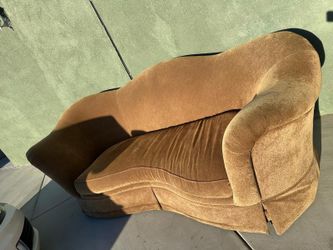 Couch  Good condición