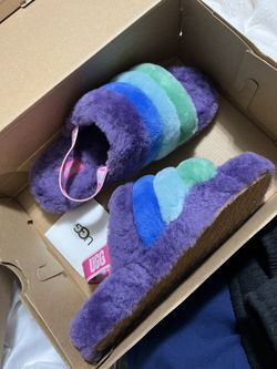 Youth 6 ugg Slides