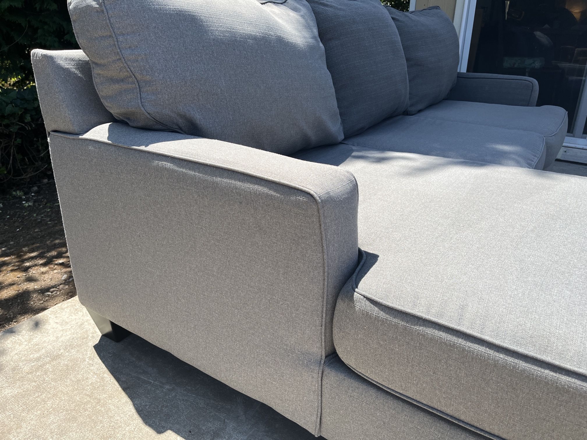 Grey Sectional Couch Free Delivery!! for Sale in Vancouver, WA OfferUp