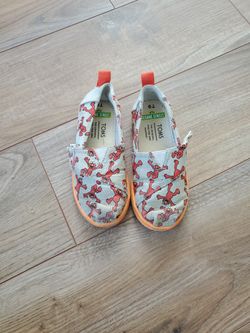 Kids Toms Elmo Size 9