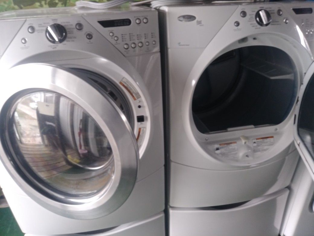 Whirlpool duet steam washer and dryer set for Sale in Indianapolis, IN OfferUp