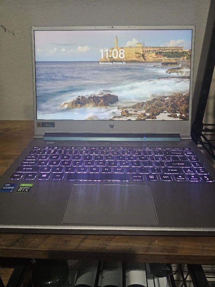 Predator TRITON 300 SE